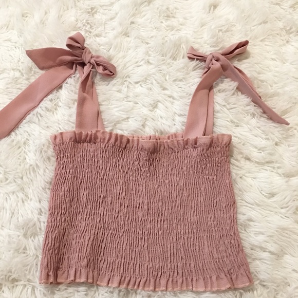 Light pink ruffle cami top - Picture 2 of 5